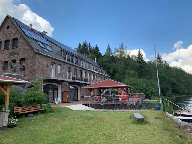 Holidayhaus-Luetsche / Wohnung Schmuecke Frankenhain Exterior photo